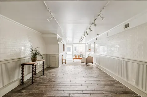 323 Warren Street Hudson NY 12534