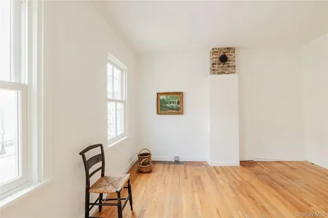 323 Warren Street Hudson NY 12534