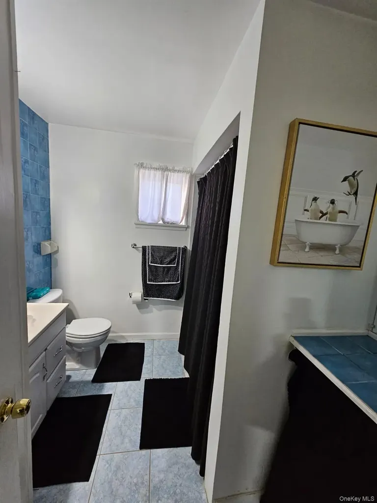 49 Volta Street Copiague NY 11726