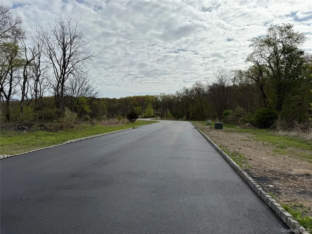 21 Arrowhead Lane Westtown NY 10998
