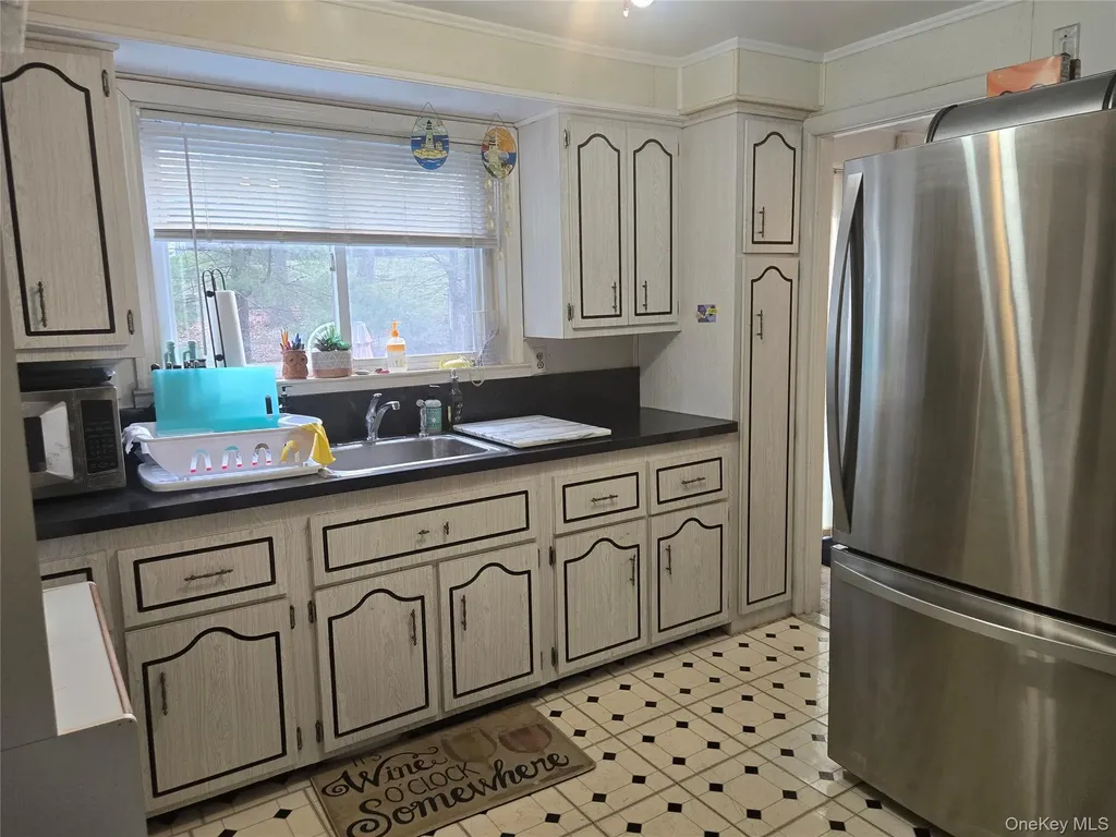 30 Greenvale Circle White Plains NY 10607