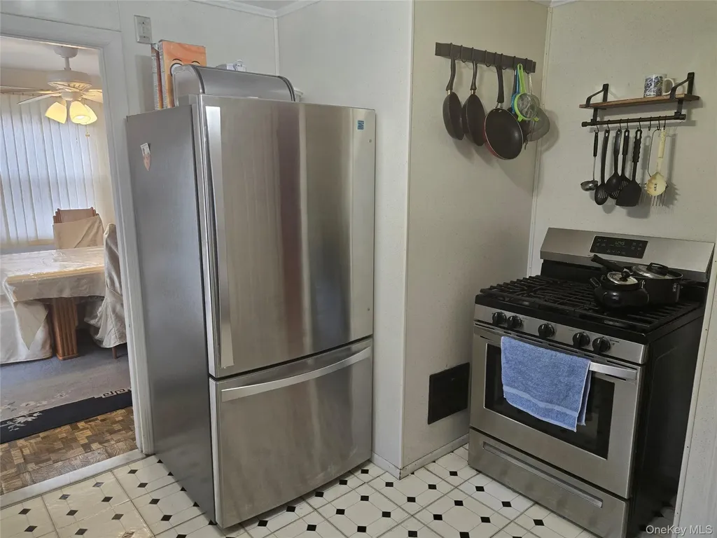 30 Greenvale Circle White Plains NY 10607