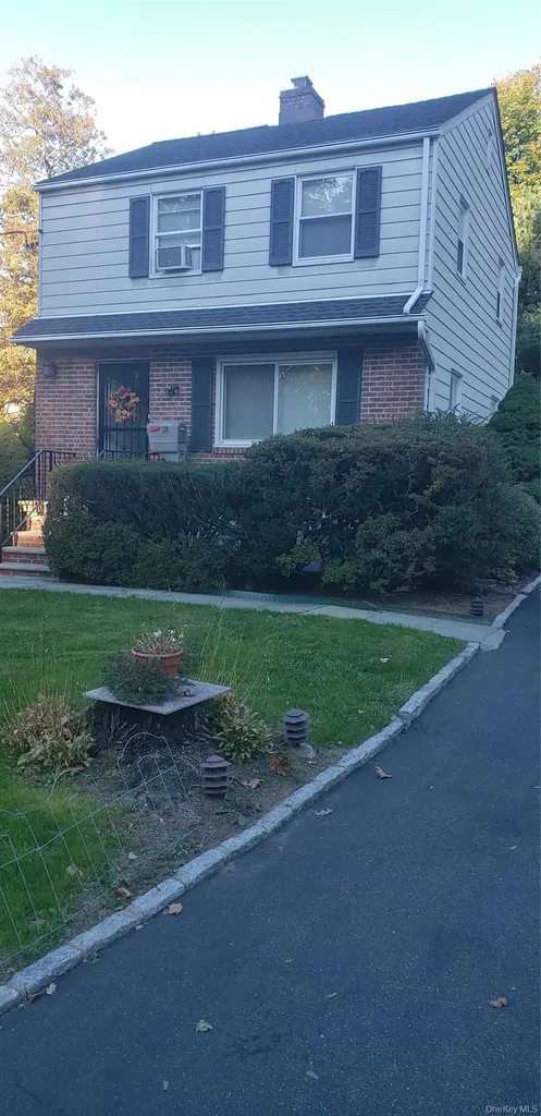 30 Greenvale Circle White Plains NY 10607