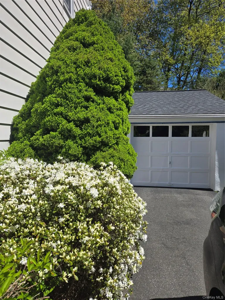 30 Greenvale Circle White Plains NY 10607