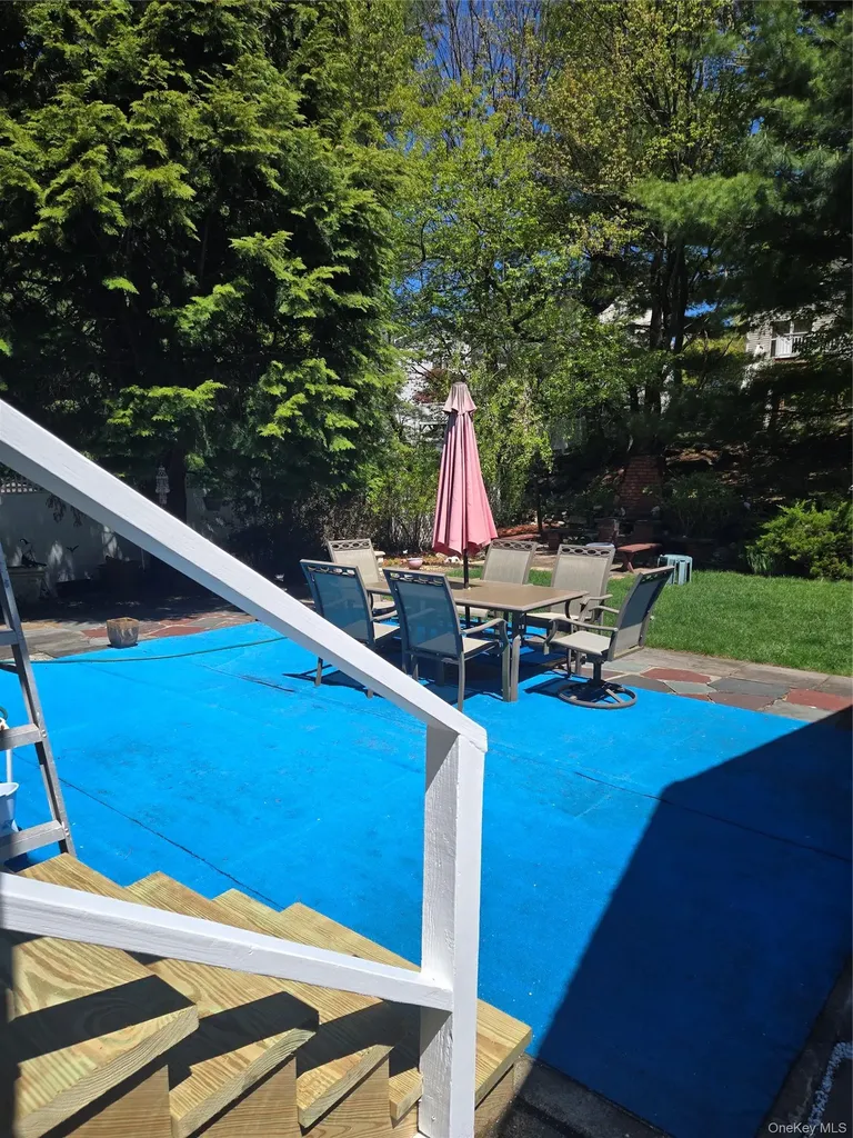 30 Greenvale Circle White Plains NY 10607