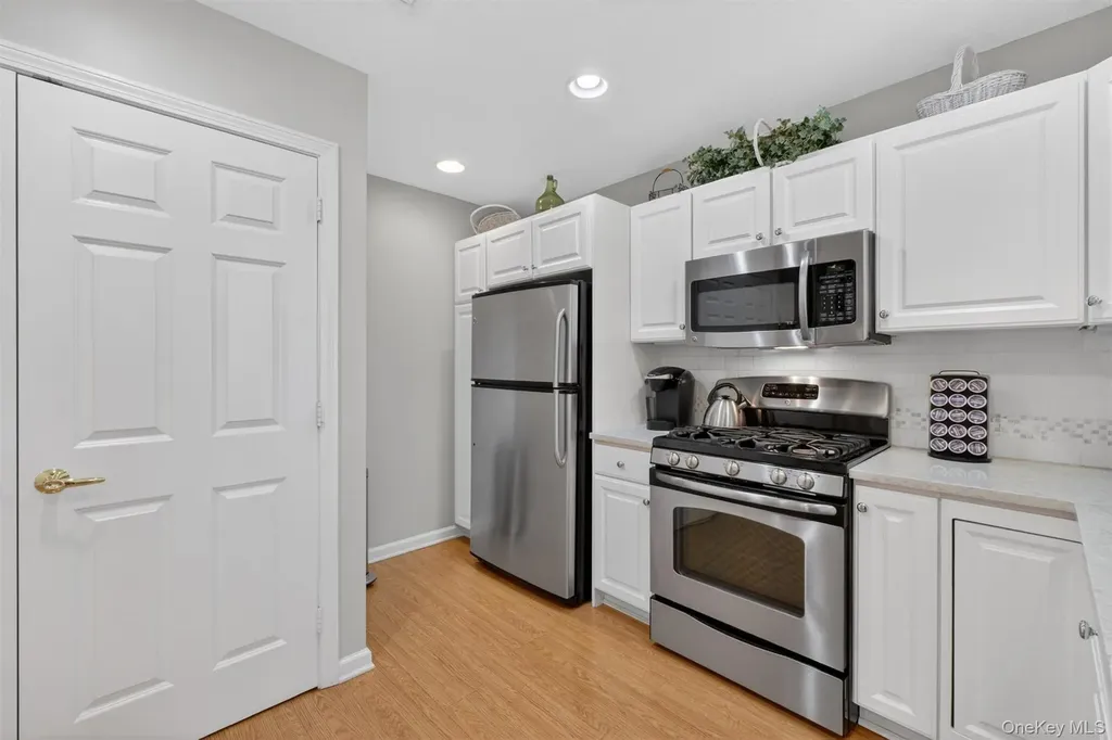 414 Heritage Hills Somers NY 10589