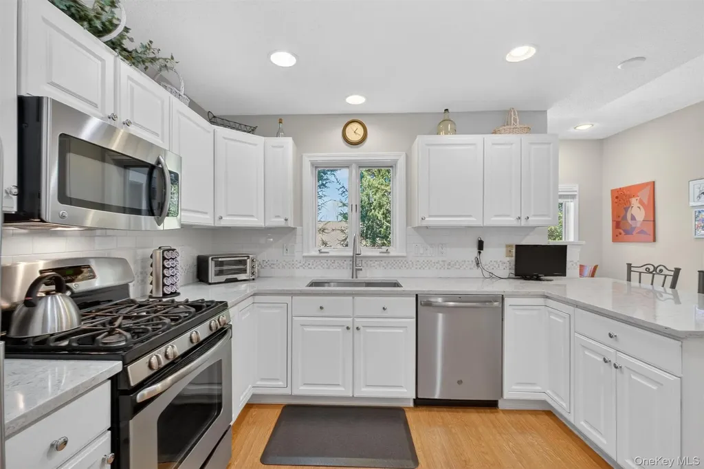 414 Heritage Hills Somers NY 10589