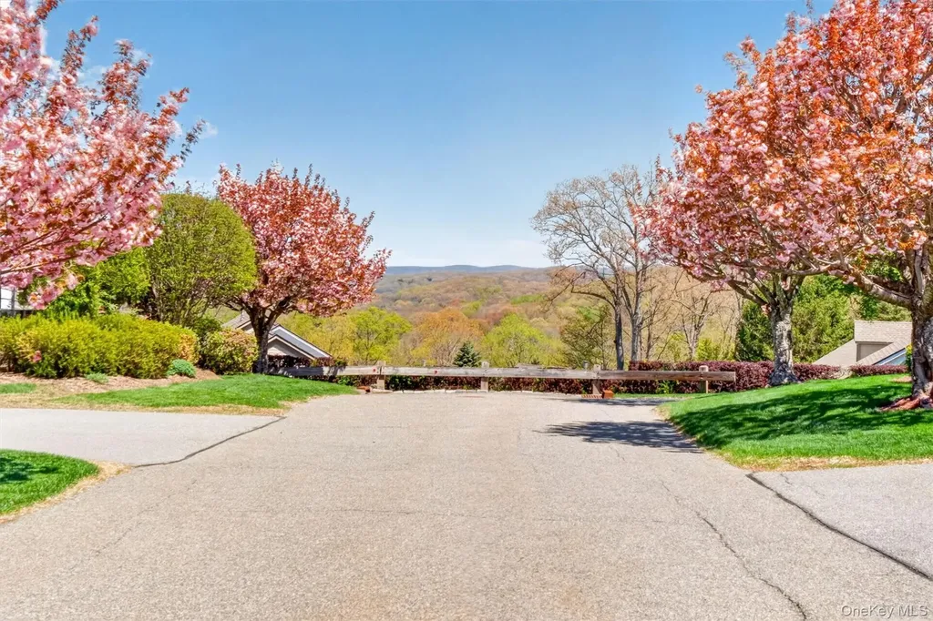 414 Heritage Hills Somers NY 10589