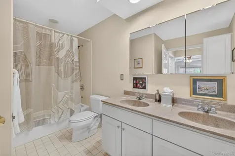 414 Heritage Hills Somers NY 10589