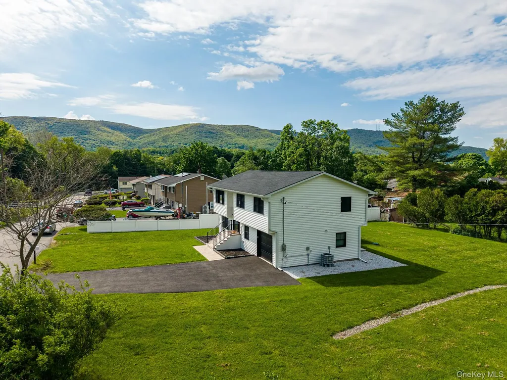 10 Scofield Road Beacon NY 12508