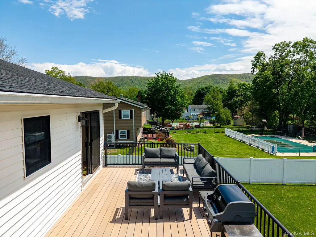 10 Scofield Road Beacon NY 12508