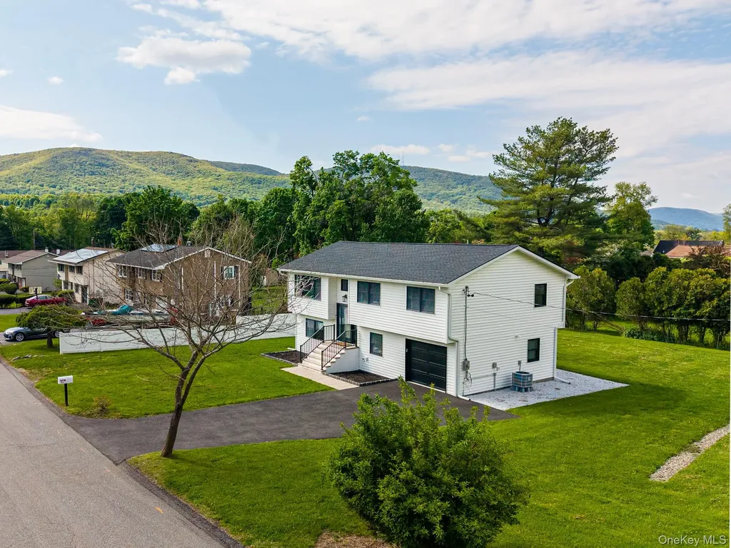 10 Scofield Road Beacon NY 12508