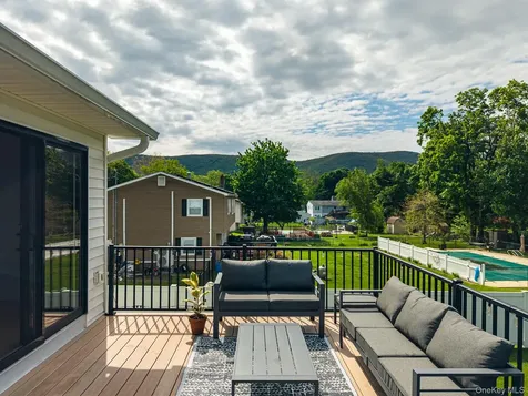 10 Scofield Road Beacon NY 12508