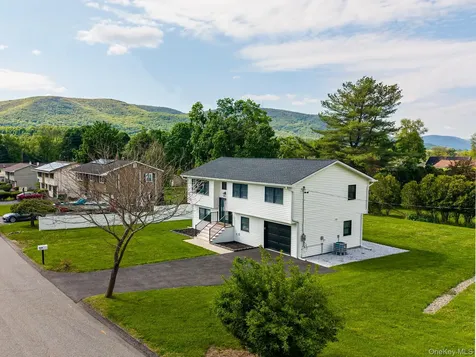 10 Scofield Road Beacon NY 12508