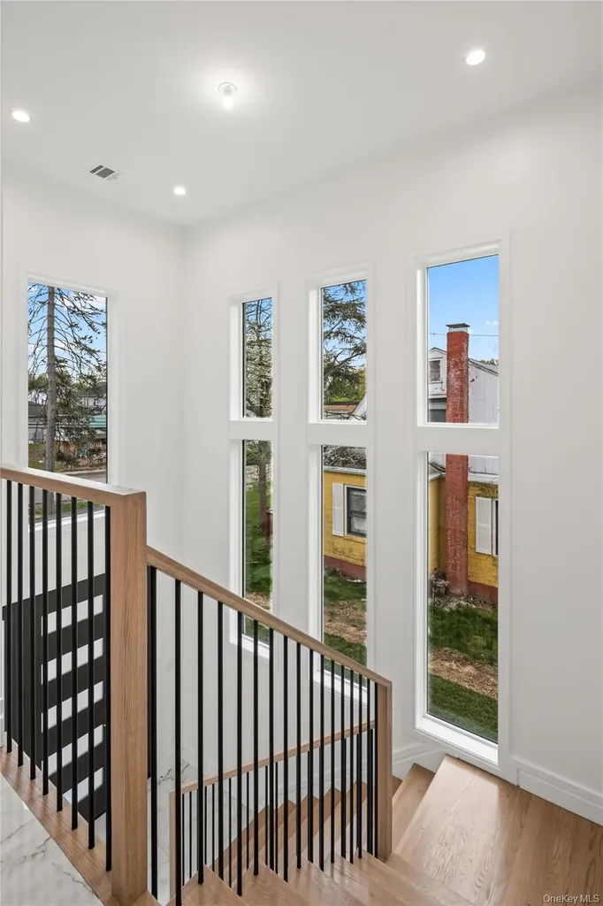7 Sherwood Avenue Spring Valley NY 10977
