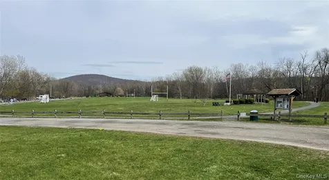 14 Skyline Drive Fishkill NY 12524