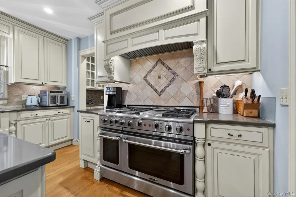 26 Maple Avenue Warwick NY 10990