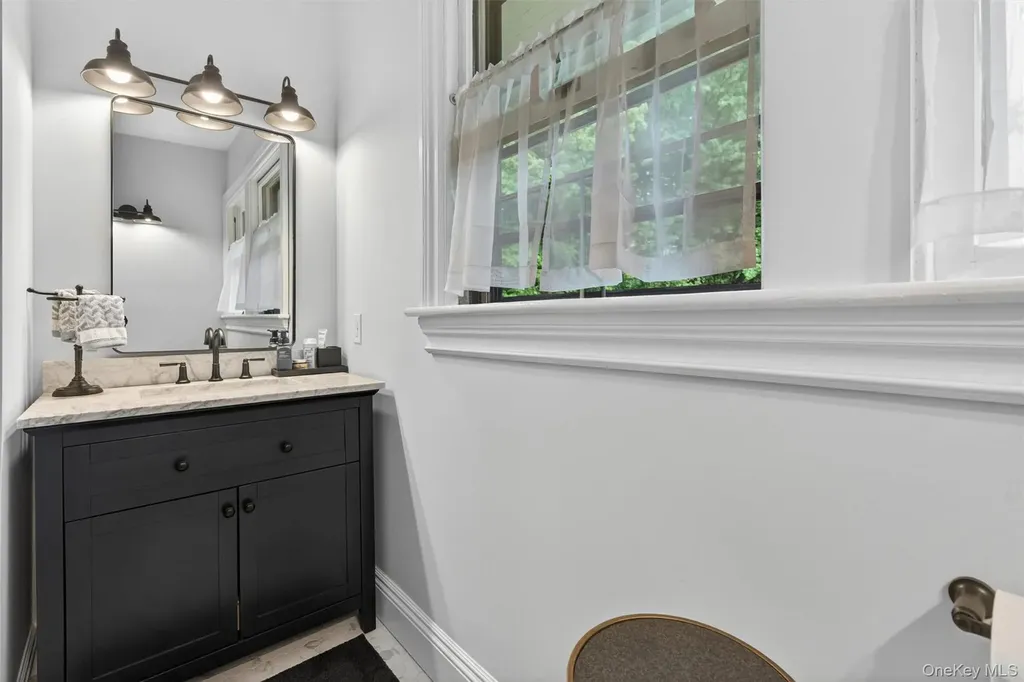 26 Maple Avenue Warwick NY 10990