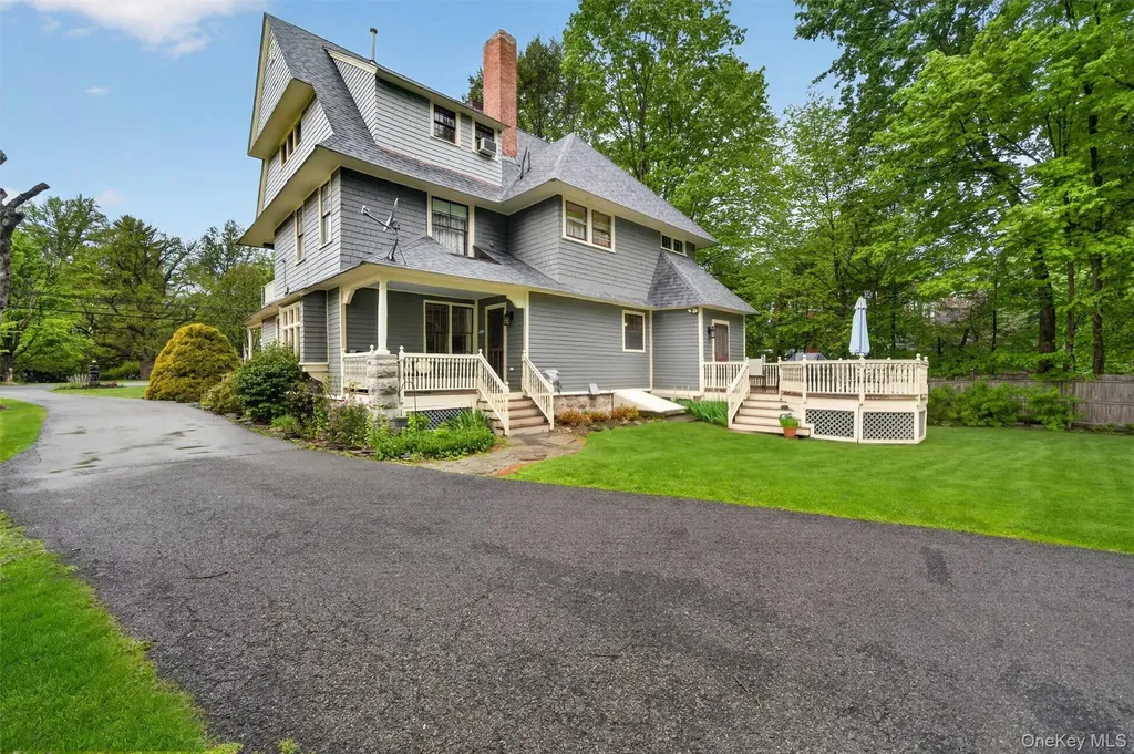 26 Maple Avenue Warwick NY 10990