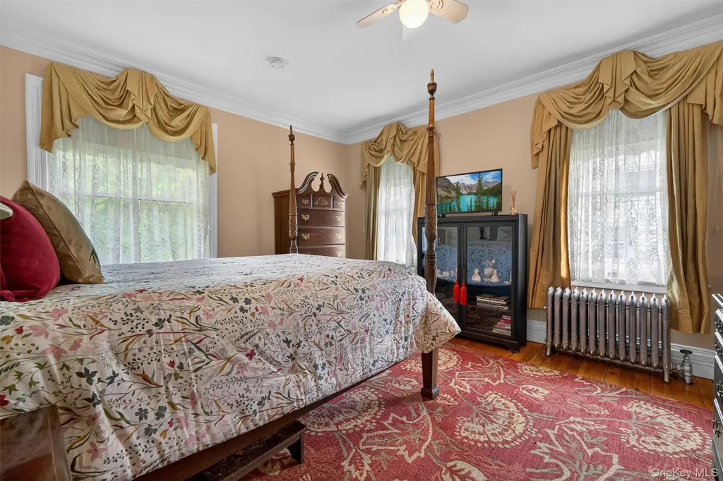 26 Maple Avenue Warwick NY 10990