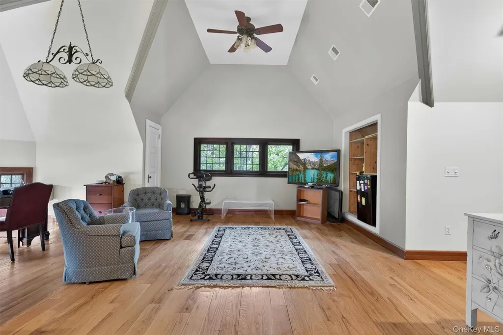 26 Maple Avenue Warwick NY 10990