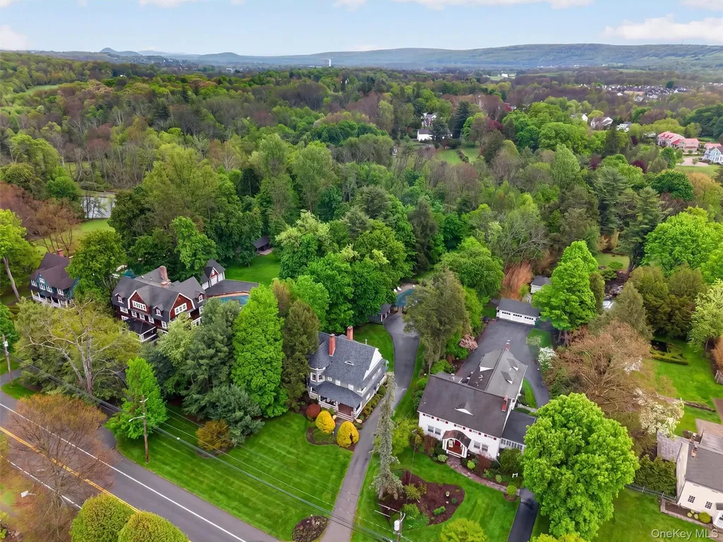 26 Maple Avenue Warwick NY 10990