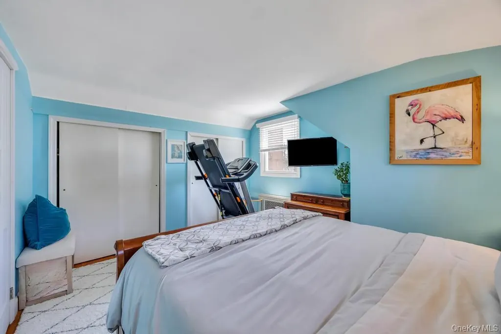 14 Dahlia Lane Deer Park NY 11729