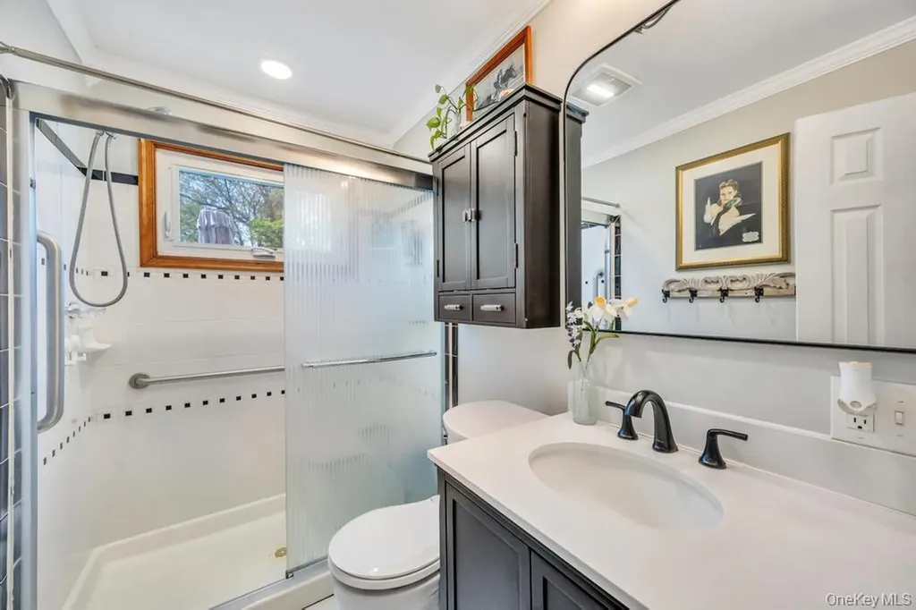 14 Dahlia Lane Deer Park NY 11729