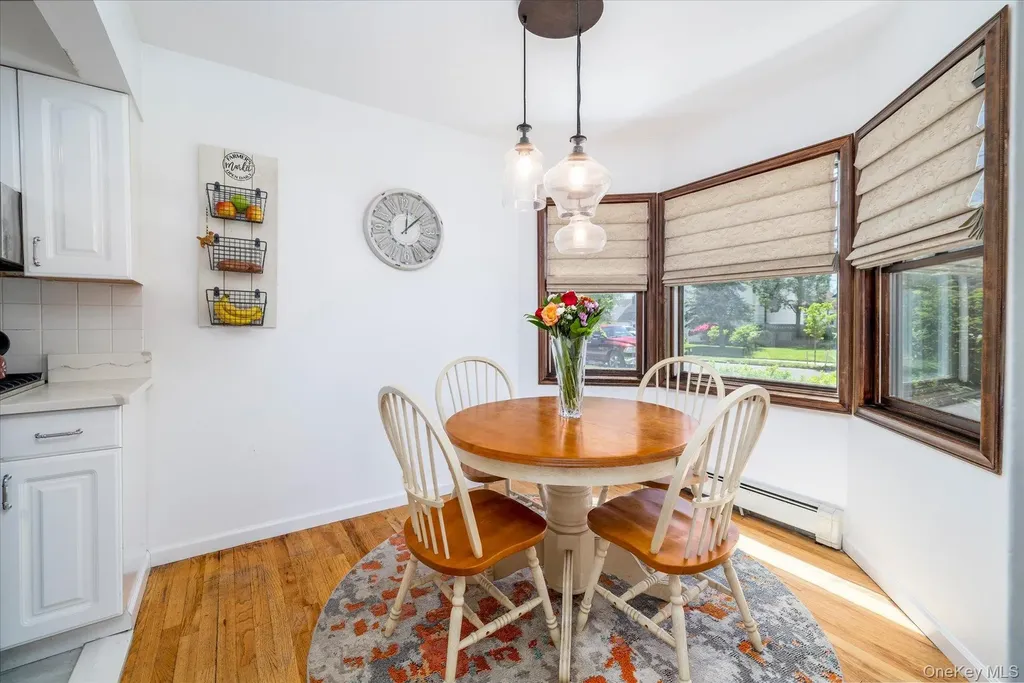 80 Doncaster Road Malverne NY 11565
