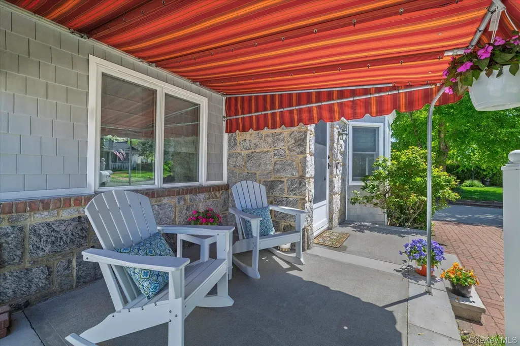 80 Doncaster Road Malverne NY 11565