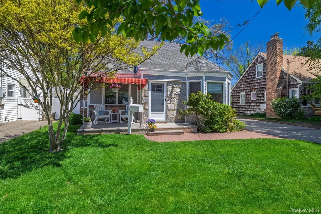 80 Doncaster Road Malverne NY 11565