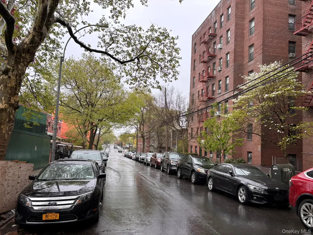 730 E 232nd Street Bronx NY 10466