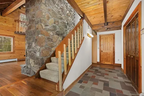 117 S Quaker Hill Road Pawling NY 12564