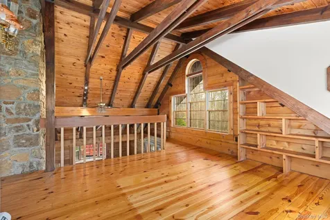 117 S Quaker Hill Road Pawling NY 12564