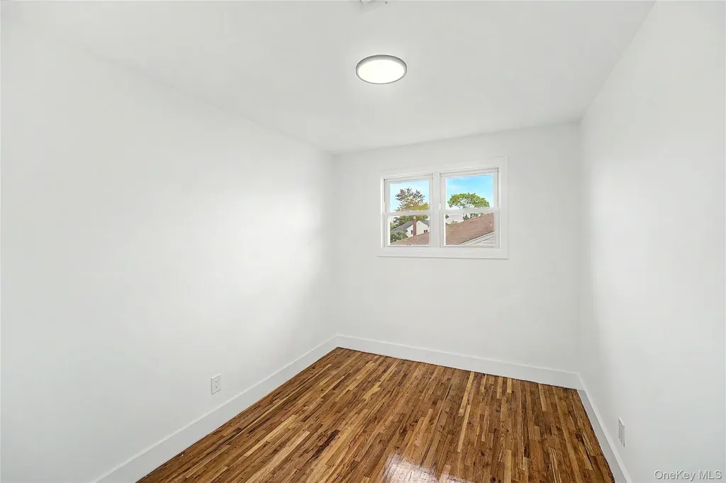 51 Stephen Street Levittown NY 11756