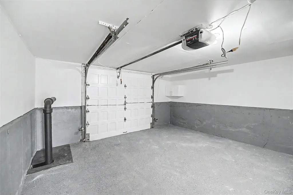 51 Stephen Street Levittown NY 11756
