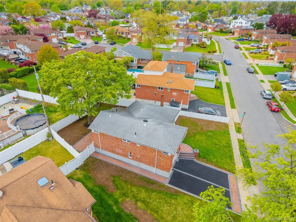 51 Stephen Street Levittown NY 11756