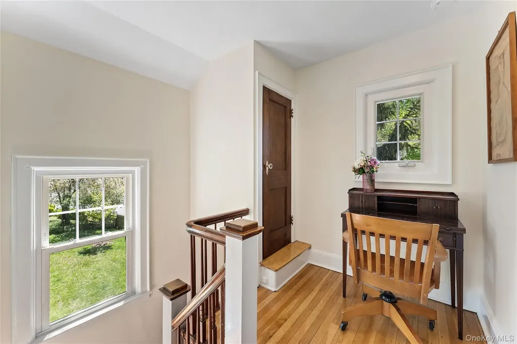 81 Walgrove Avenue Dobbs Ferry NY 10522