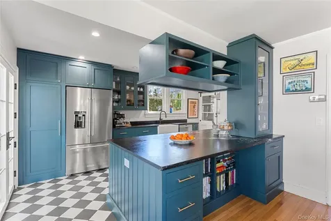 81 Walgrove Avenue Dobbs Ferry NY 10522