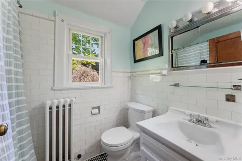 81 Walgrove Avenue Dobbs Ferry NY 10522