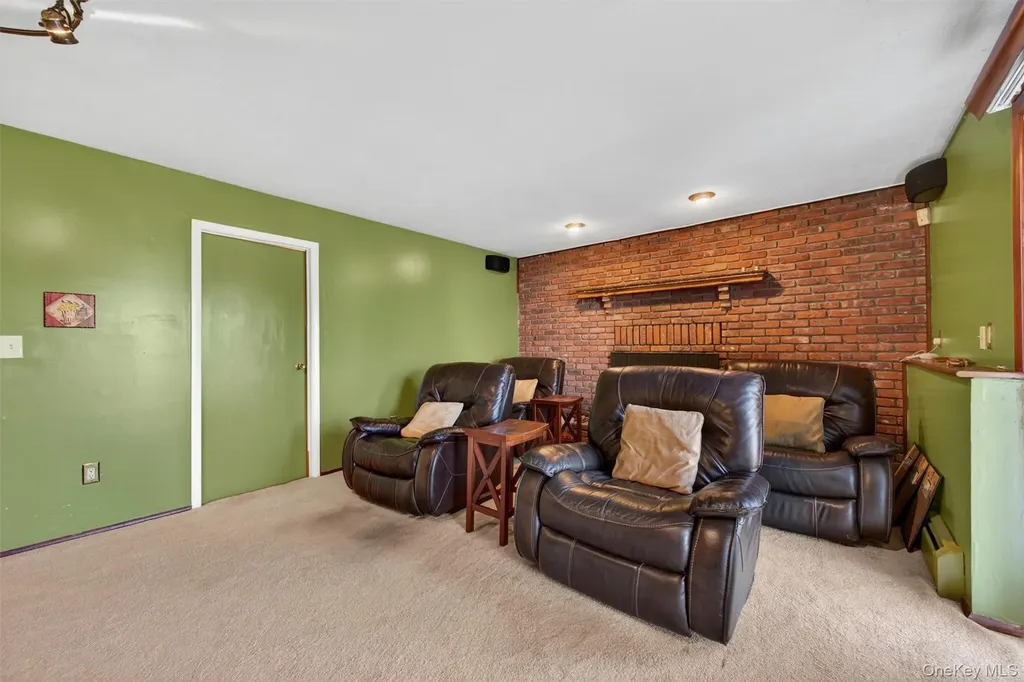 122 Rolling Meadows Road Middletown NY 10940
