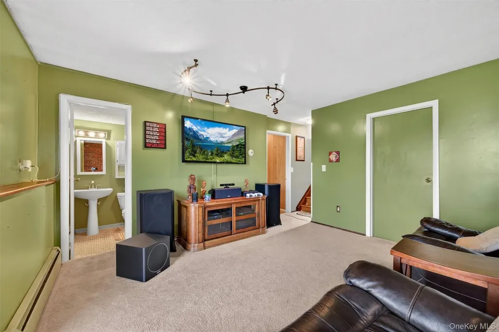 122 Rolling Meadows Road Middletown NY 10940