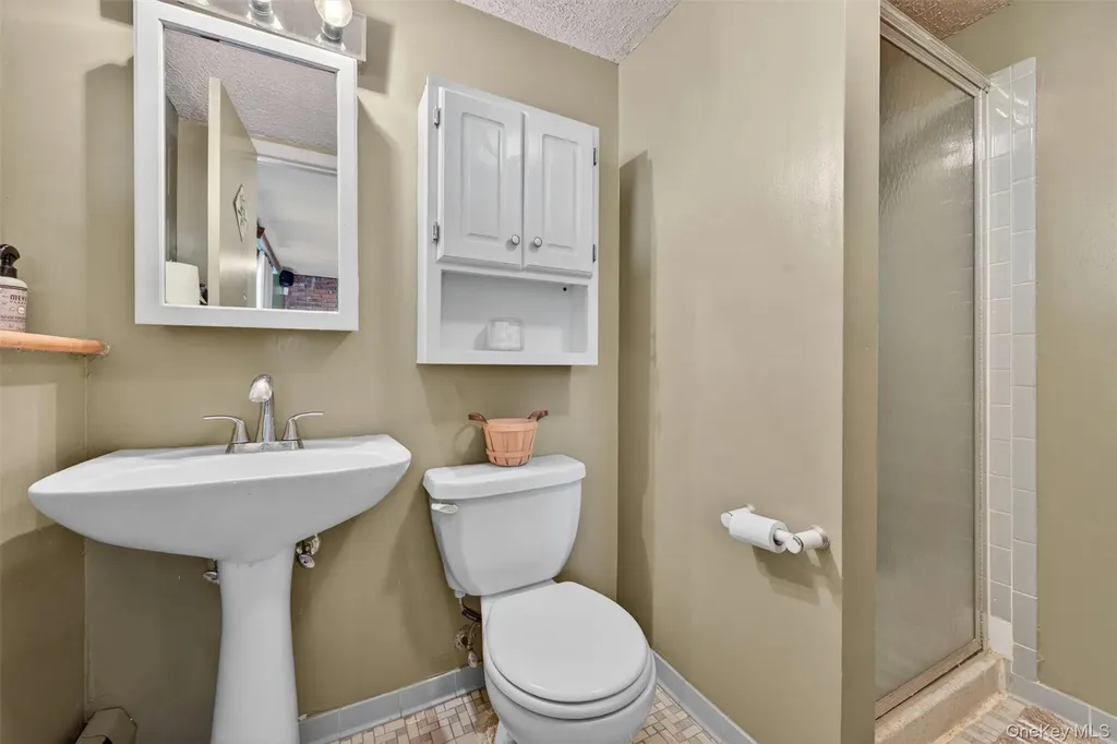 122 Rolling Meadows Road Middletown NY 10940