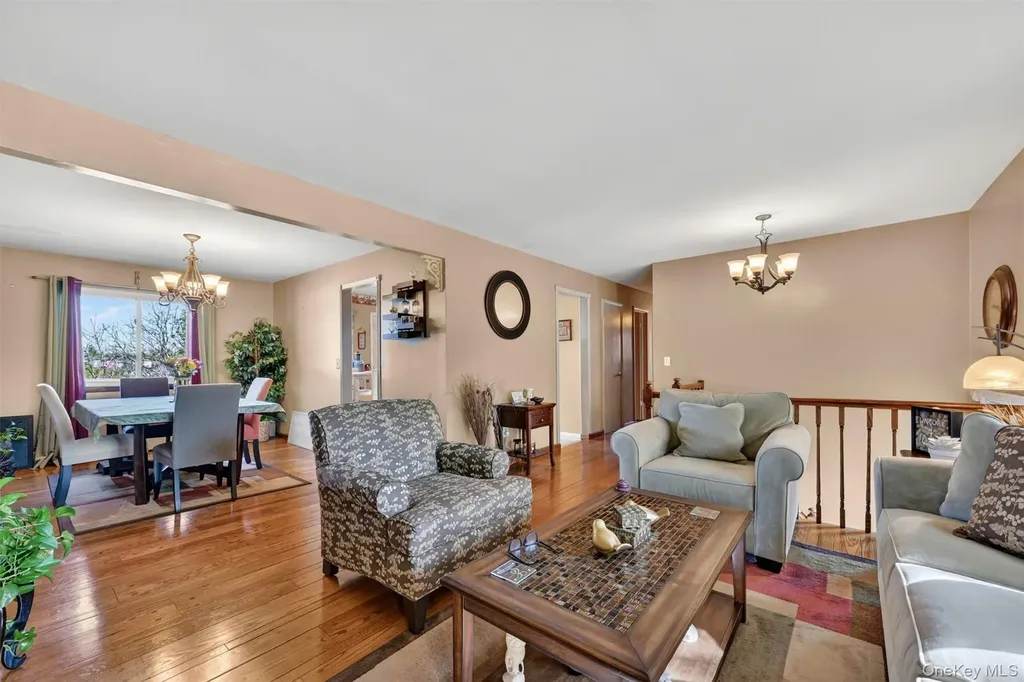122 Rolling Meadows Road Middletown NY 10940