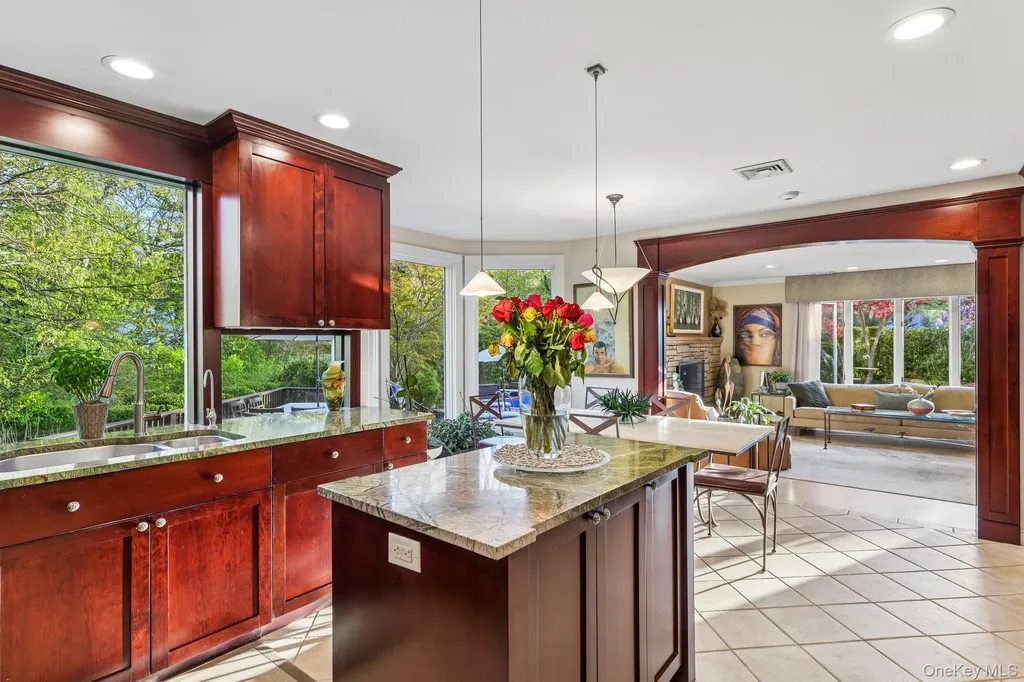 46 O'connell Court Great River NY 11739