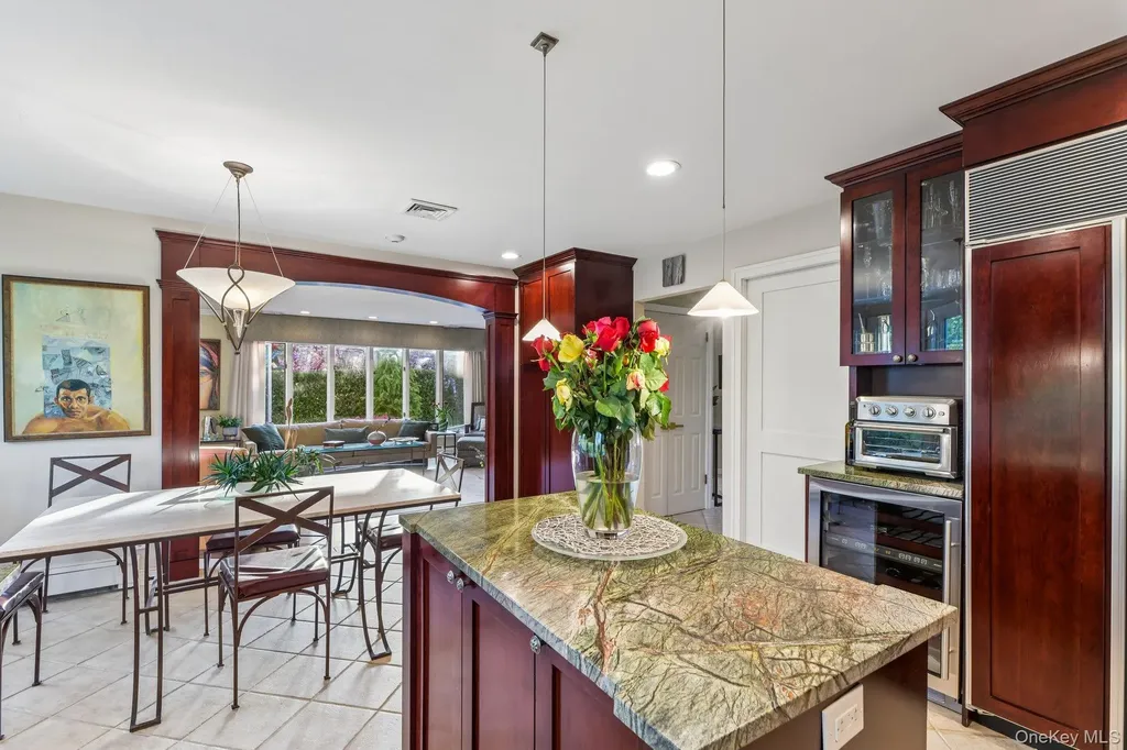 46 O'connell Court Great River NY 11739
