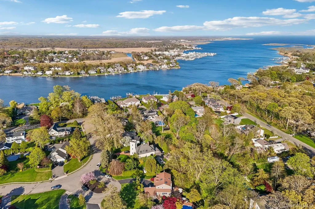 46 O'connell Court Great River NY 11739