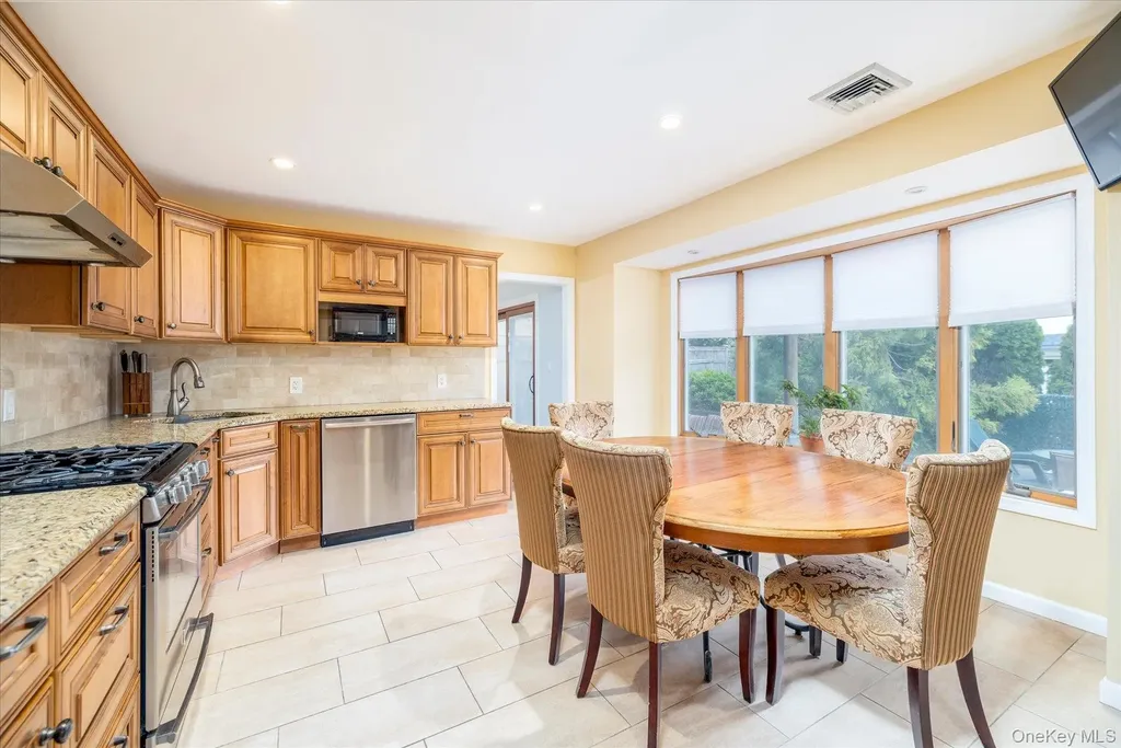 142 E Shore Drive Massapequa NY 11758