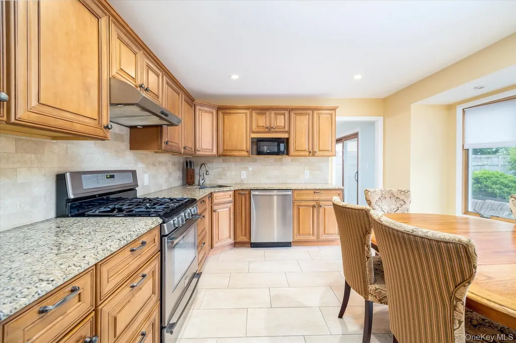 142 E Shore Drive Massapequa NY 11758