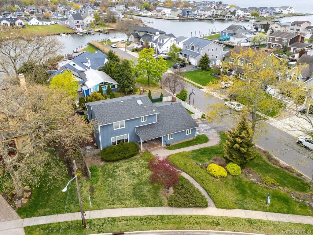 142 E Shore Drive Massapequa NY 11758
